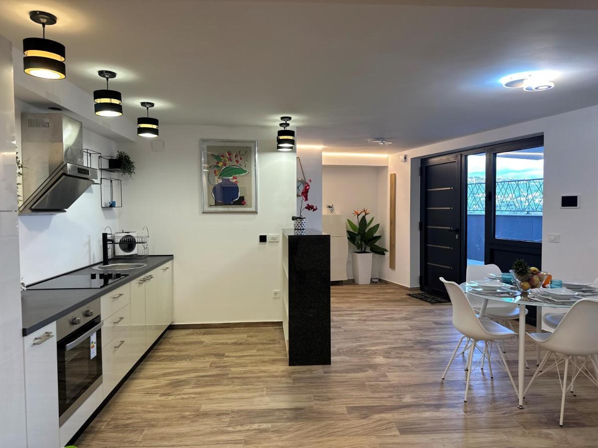 Hillside Apartment Volosko Опатия Екстериор снимка