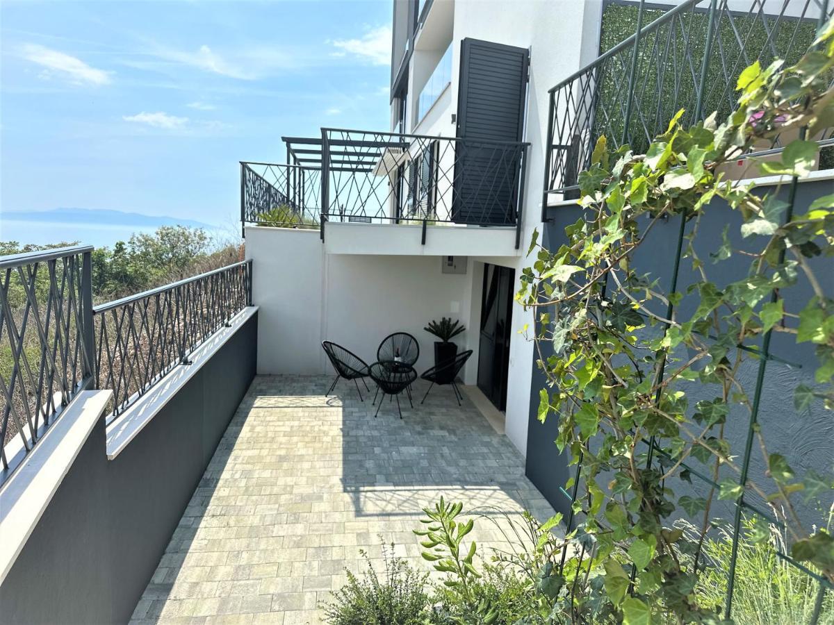 Hillside Apartment Volosko Опатия Екстериор снимка