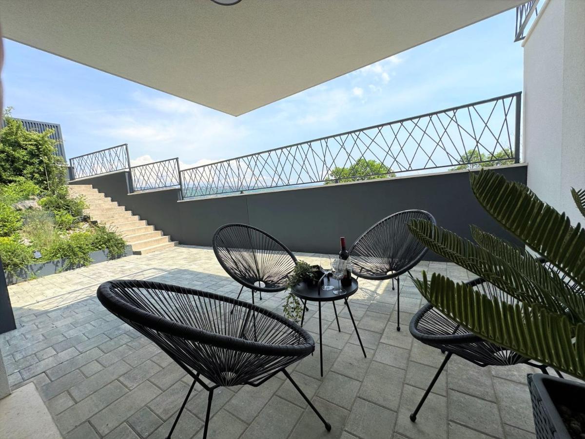Hillside Apartment Volosko Опатия Екстериор снимка